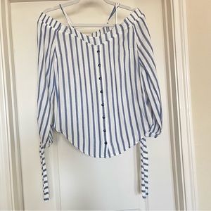 VENUS cold shoulder blouse